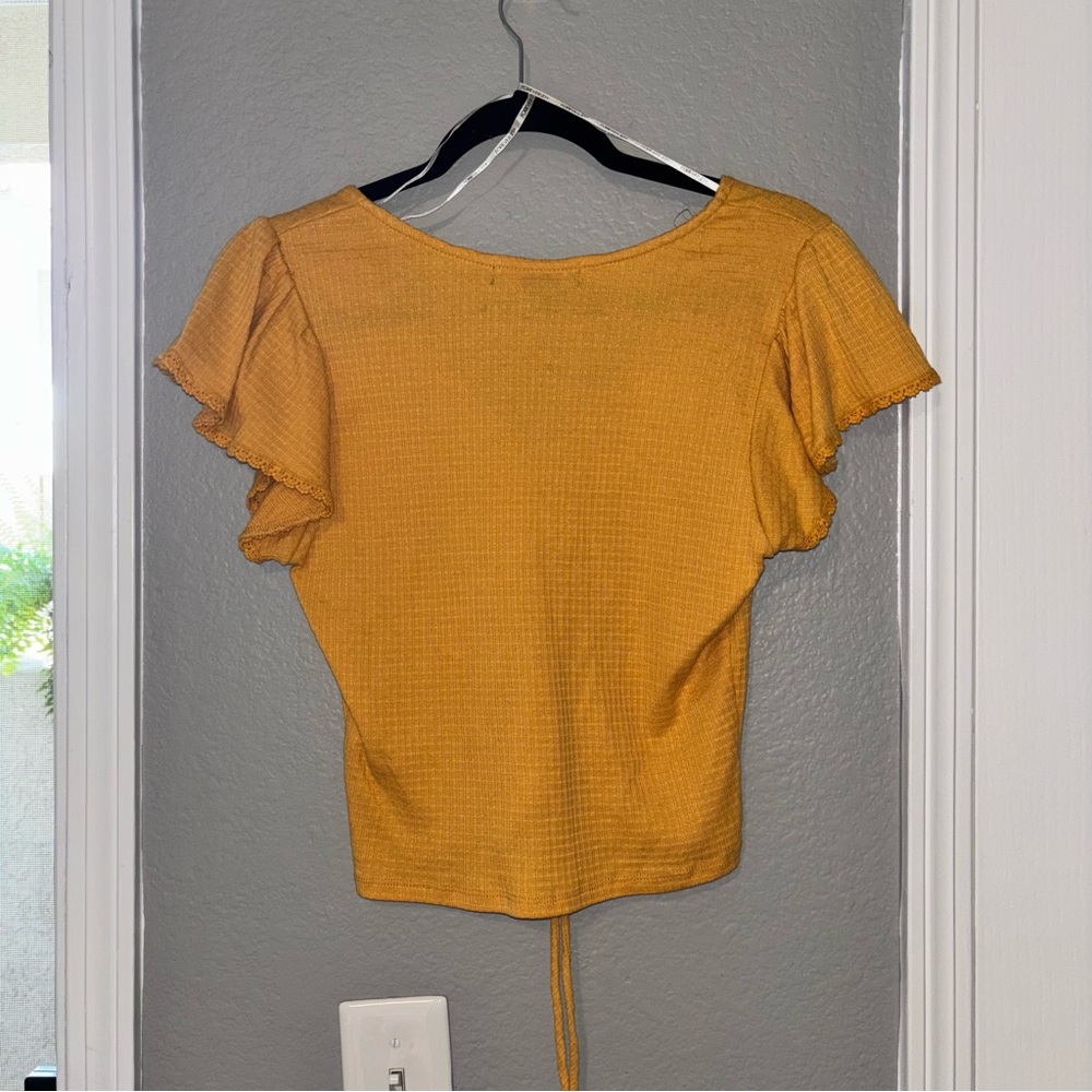 Forever 21 Yellow Ruched Crop Top - Picture 2 of 3